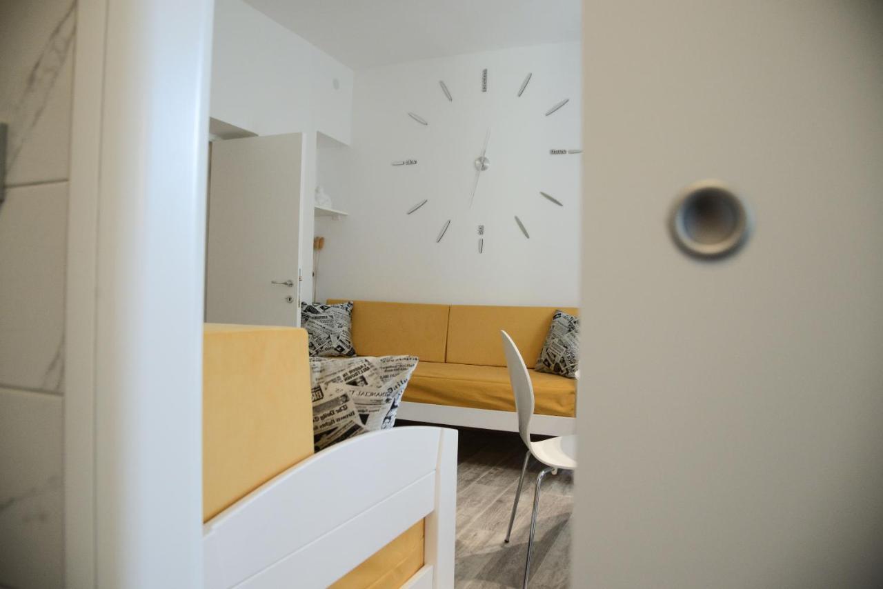 Crystal-Modern Apartment In The Center Of نوفي ساد المظهر الخارجي الصورة